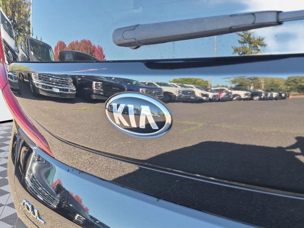 Used 2021 Kia Soul LX FWD image 23