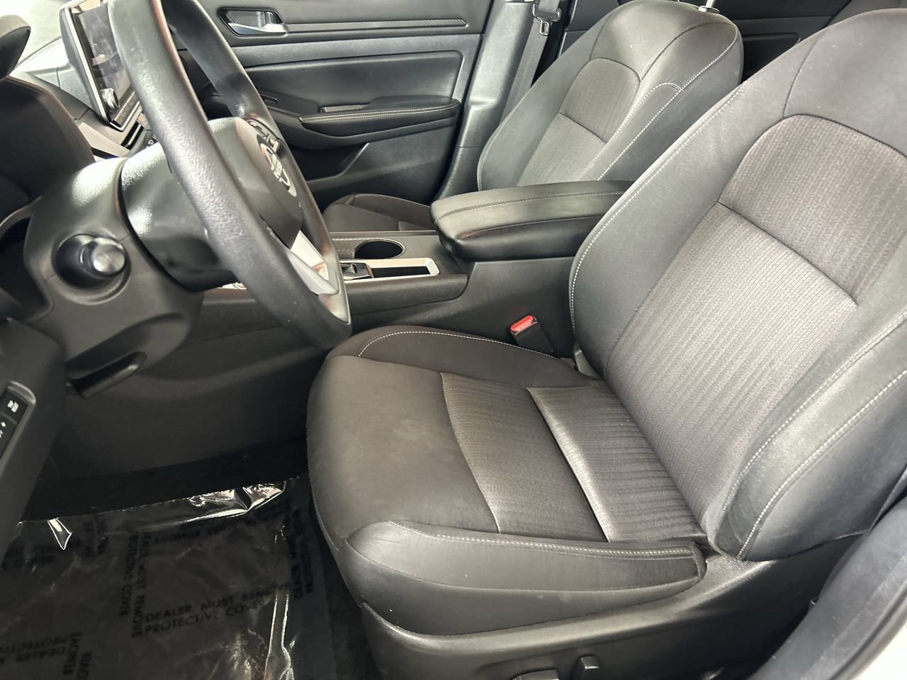 Used 2025 Nissan Altima 2.5 SV FWD image 21