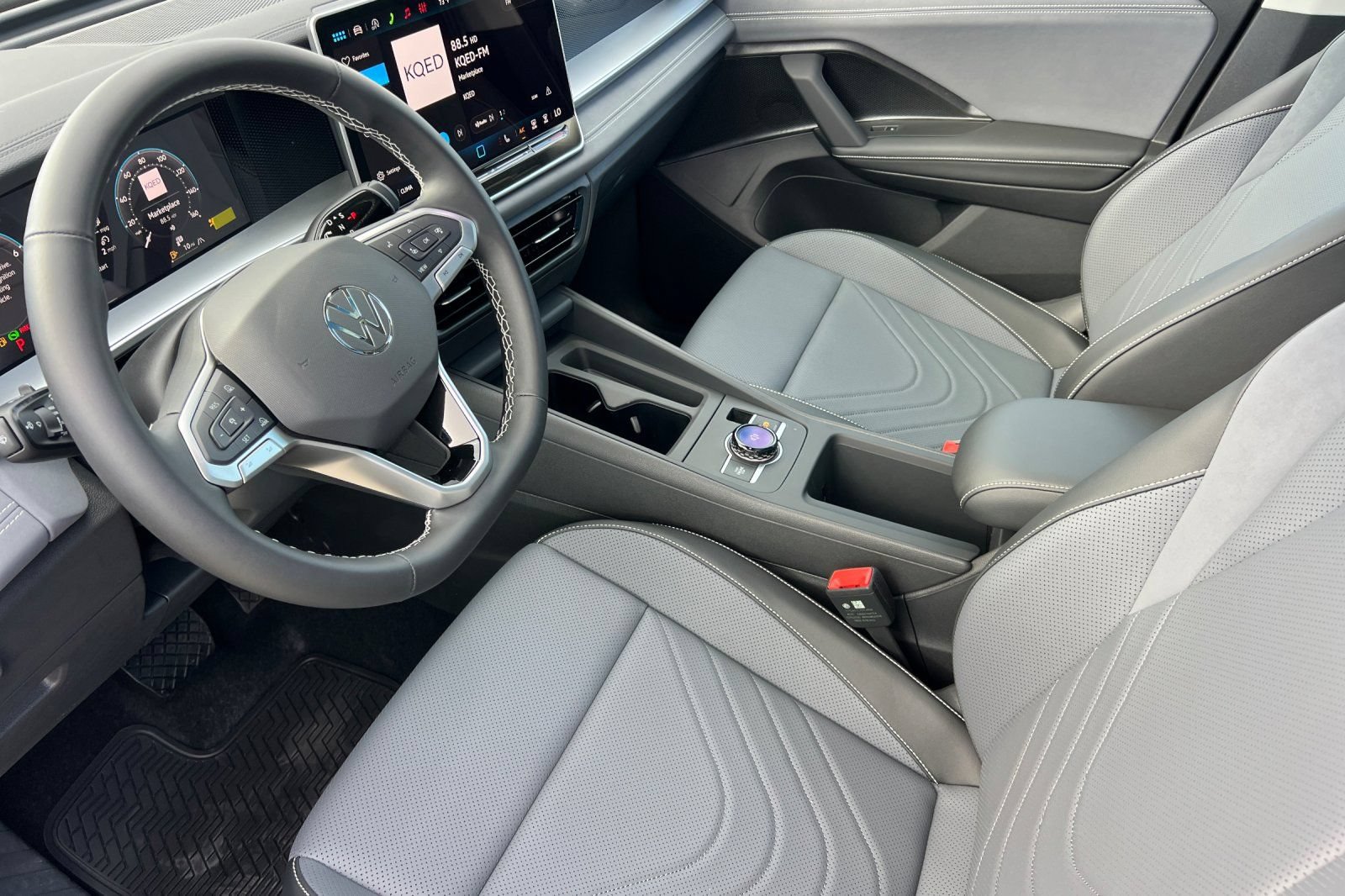 New 2026 Volkswagen Tiguan SE AWD/4WD image 10