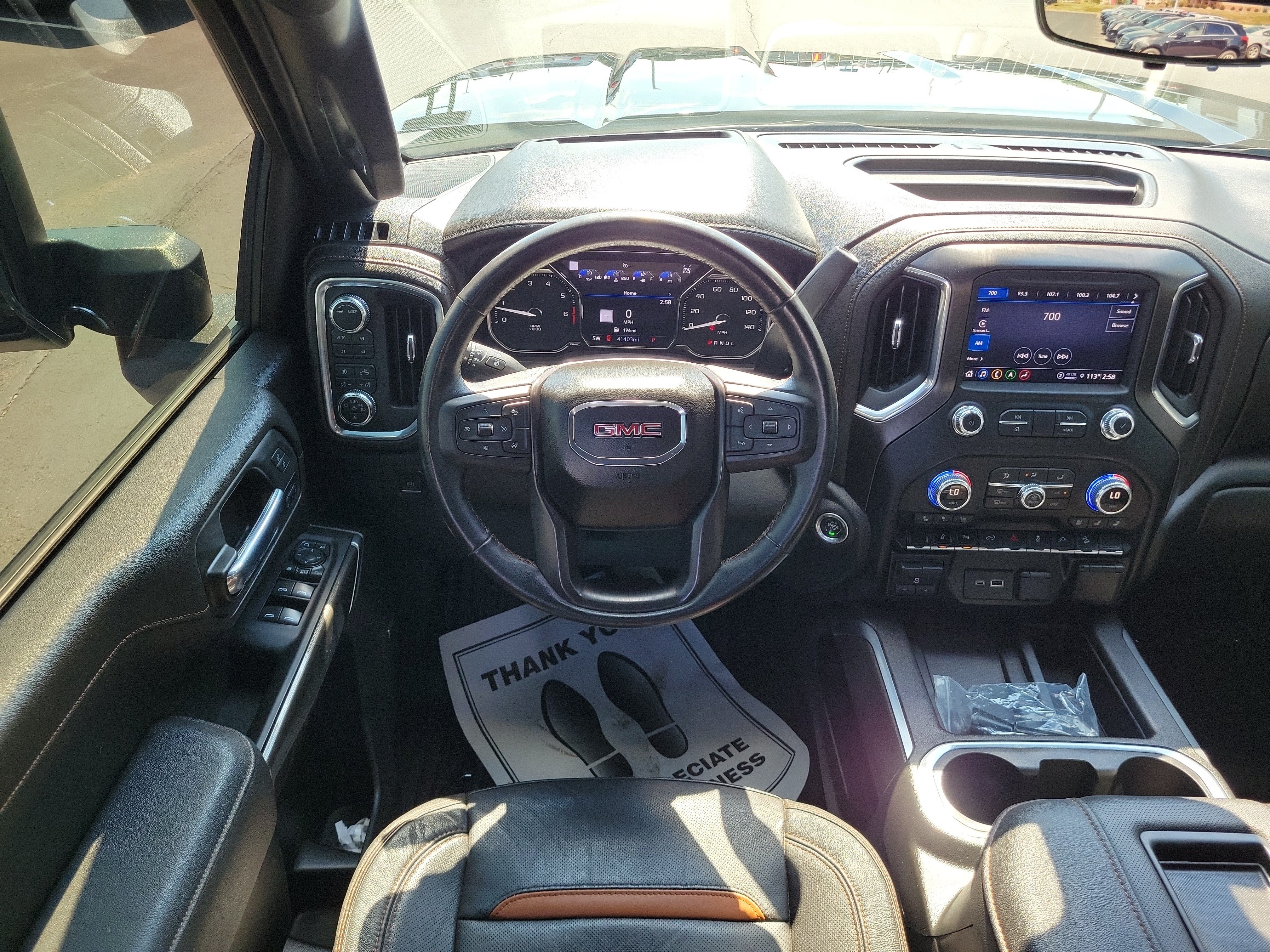 Used 2022 GMC Sierra 2500 AT4 w/ AT4 Premium Plus Package AWD/4WD image 9