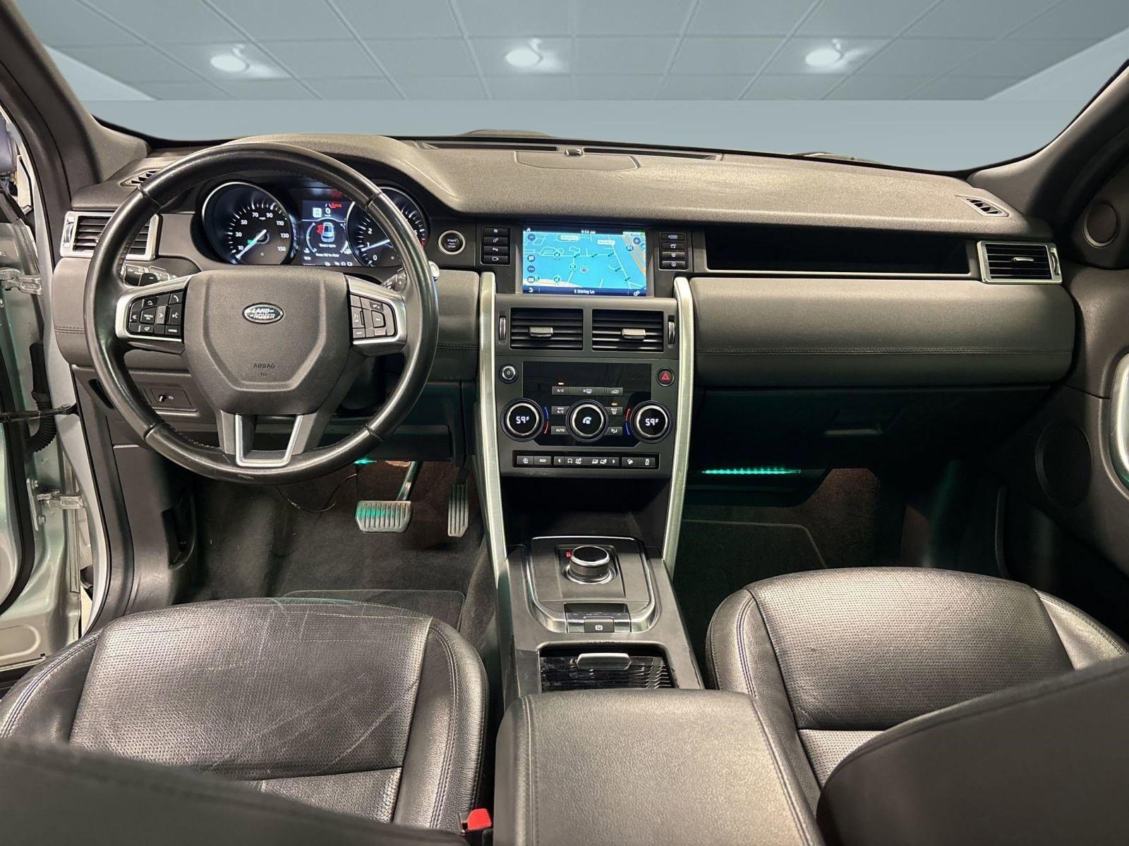 Used 2018 Land Rover Discovery Sport HSE image 16