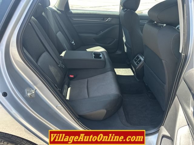 Used 2018 Honda Accord EX image 33