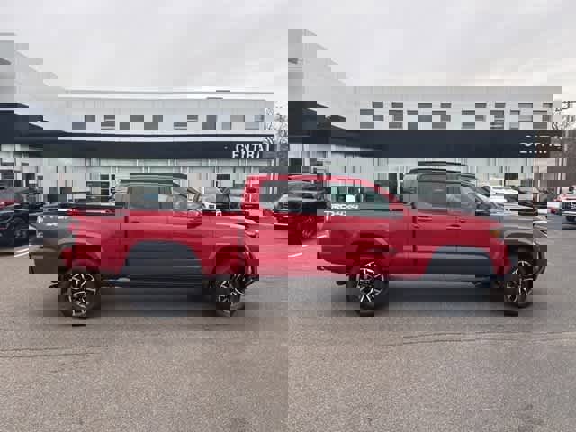 Used 2021 Toyota Tacoma TRD Sport image 8