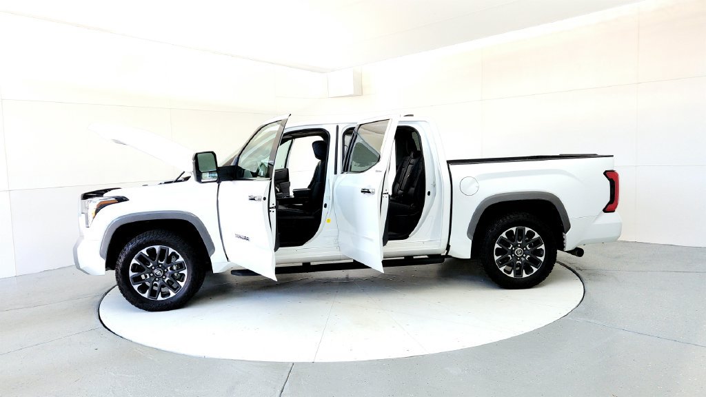 Certified 2022 Toyota Tundra Limited AWD/4WD image 10