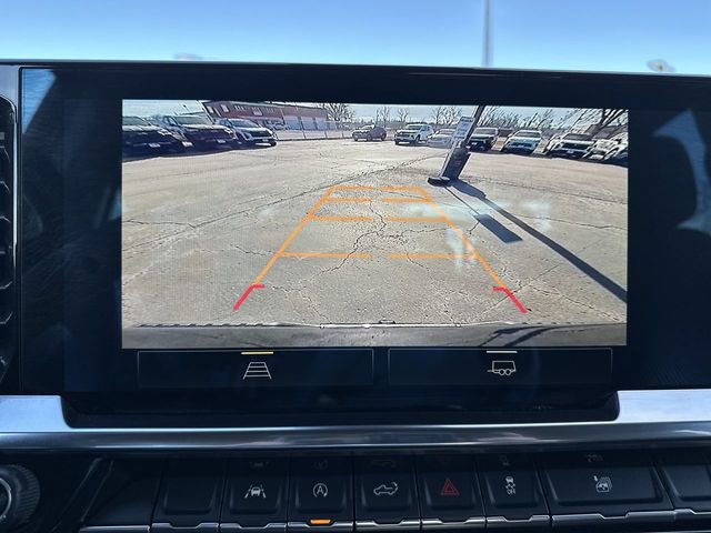 Used 2025 Chevrolet Silverado 1500 LT image 15