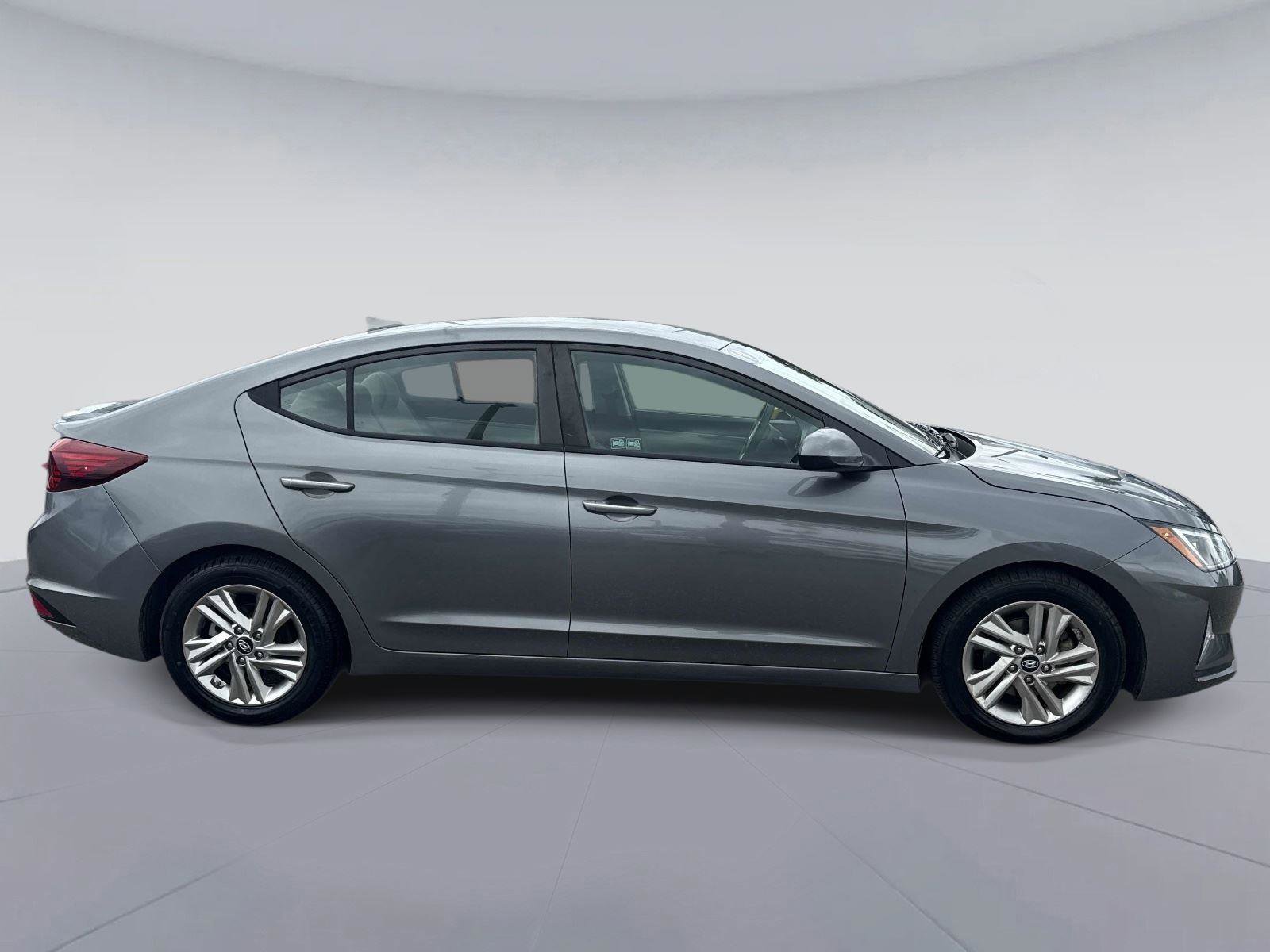 Used 2019 Hyundai Elantra SEL FWD image 2
