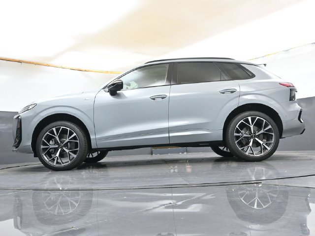 New 2026 Audi Q3 quattro 2.0T AWD/4WD image 32