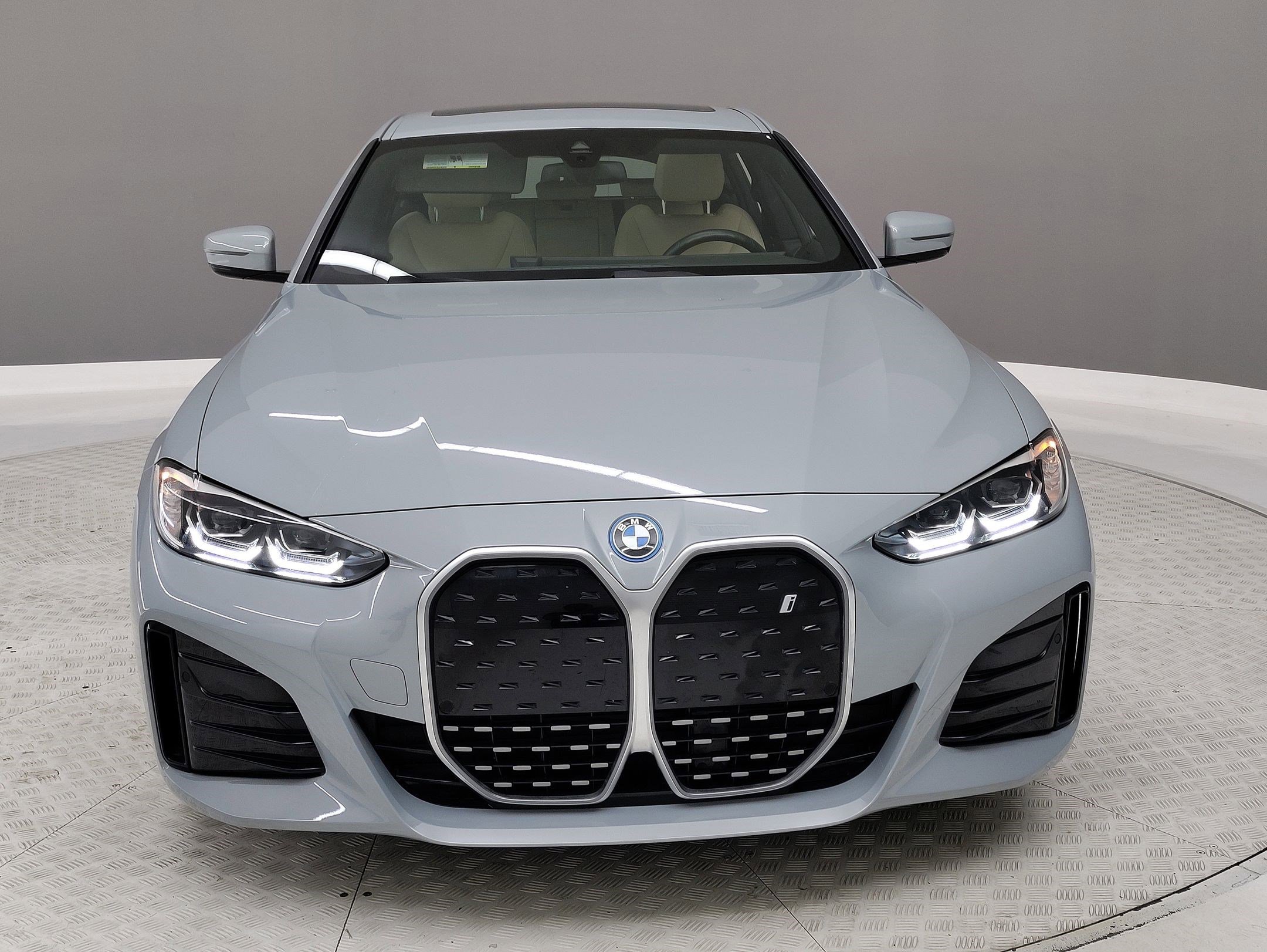 Certified 2023 BMW i4 eDrive40 w/ M Sport Package image 2