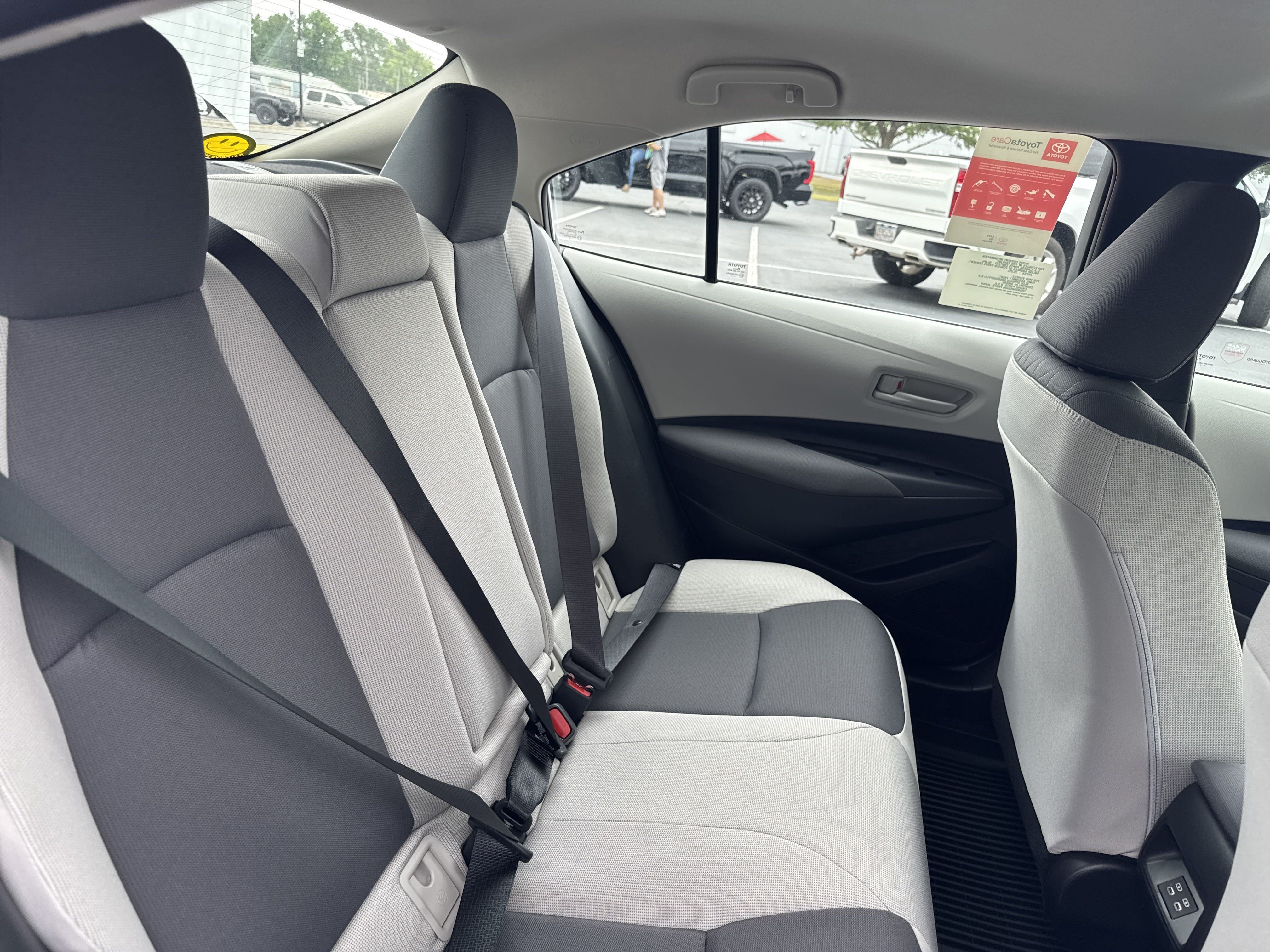 New 2025 Toyota Corolla LE w/ Convenience Package FWD image 29