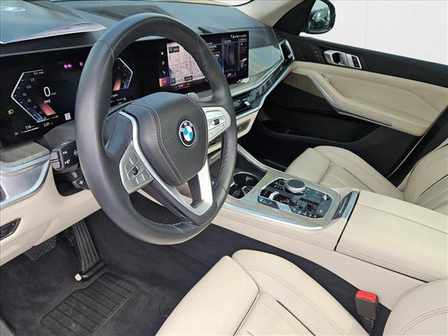Certified 2023 BMW X7 xDrive40i image 10