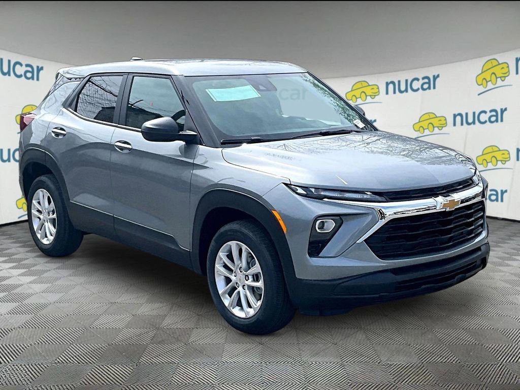 New 2026 Chevrolet TrailBlazer LS w/ LS Convenience Package AWD/4WD image 1
