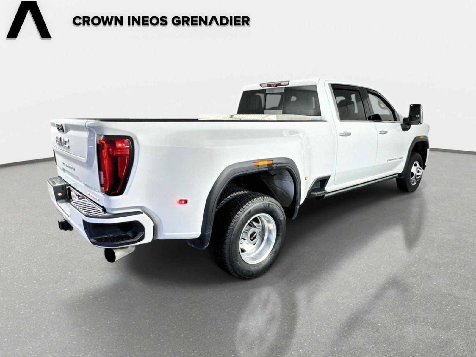 Used 2021 GMC Sierra 3500 Denali w/ Denali Ultimate Package AWD/4WD image 5