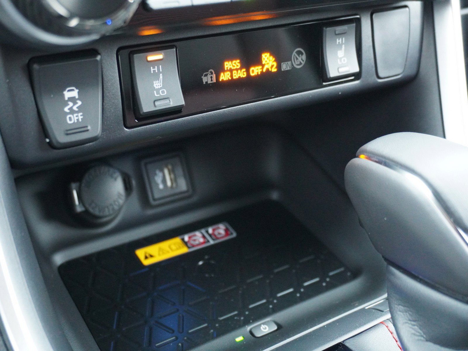 New 2025 Toyota RAV4 XSE image 27