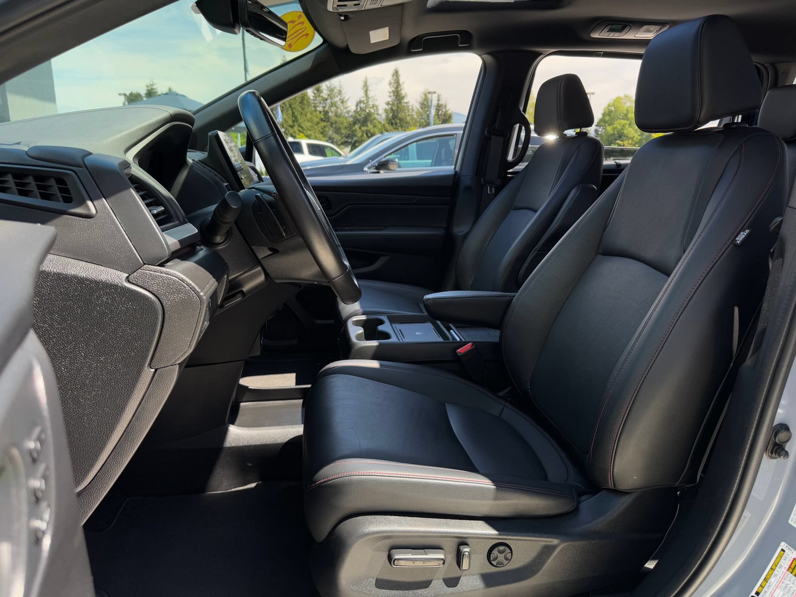 Certified 2025 Honda Odyssey Sport-L image 12