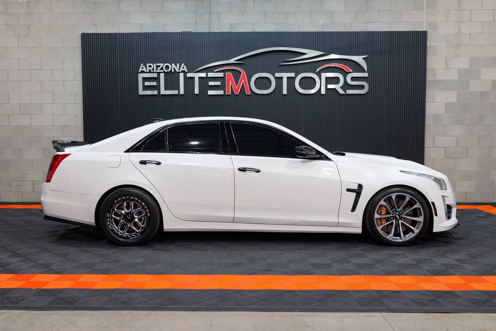 Used 2016 Cadillac CTS V w/ Luxury Package RWD image 12