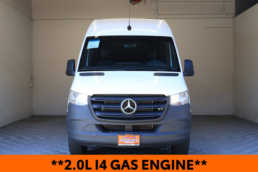 Used 2023 Mercedes-Benz Sprinter 2500 image 4
