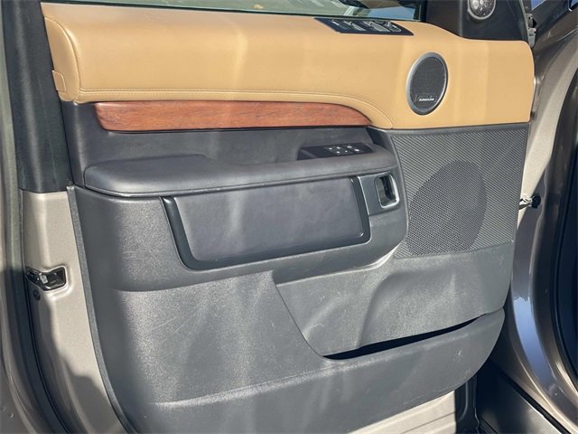 Used 2023 Land Rover Discovery HSE R-Dynamic image 18