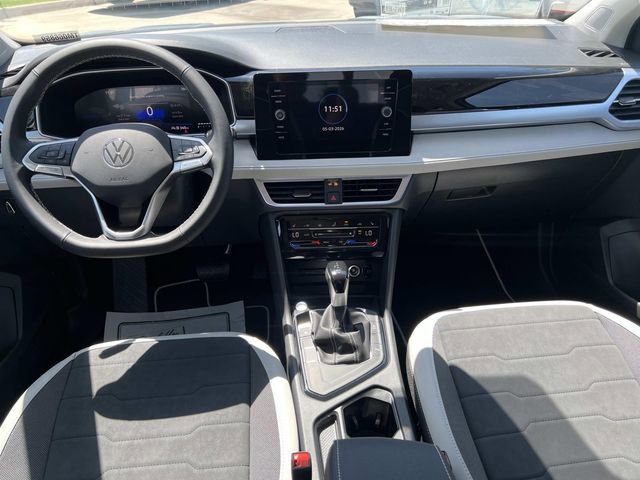 New 2026 Volkswagen Taos SE FWD image 25