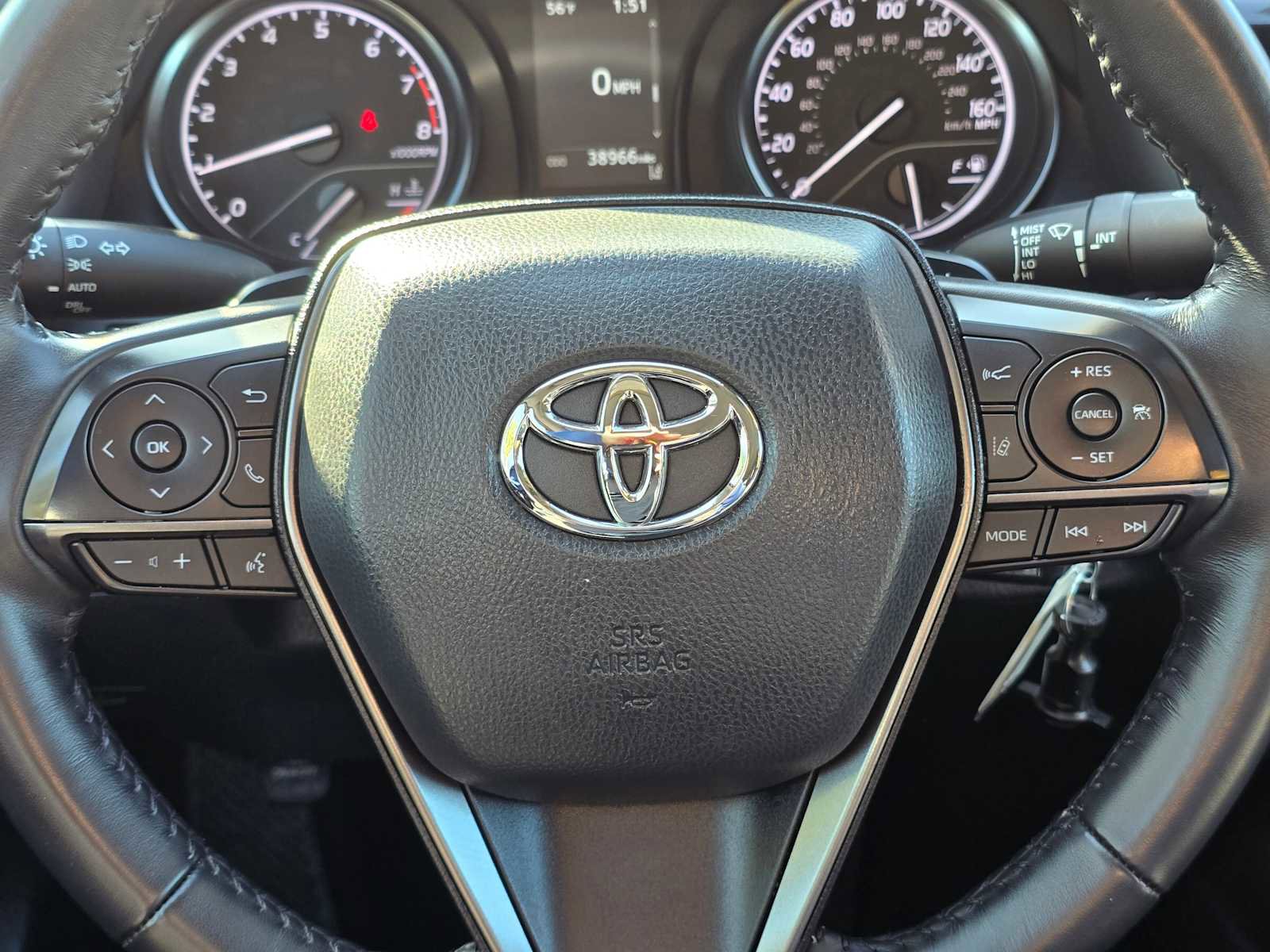 Used 2024 Toyota Camry SE image 25