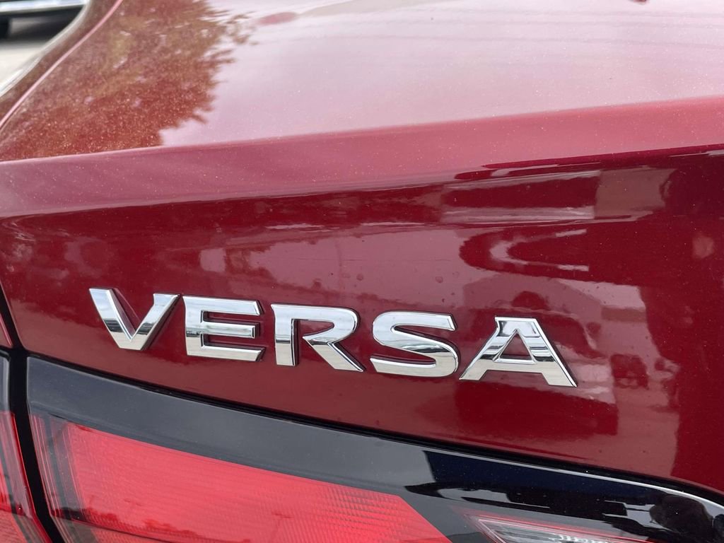 Used 2025 Nissan Versa SV w/ Trunk Package image 8