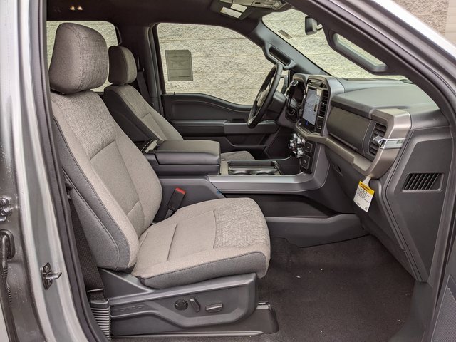 New 2025 Ford F150 XLT w/ Equipment Group 302A MID image 37