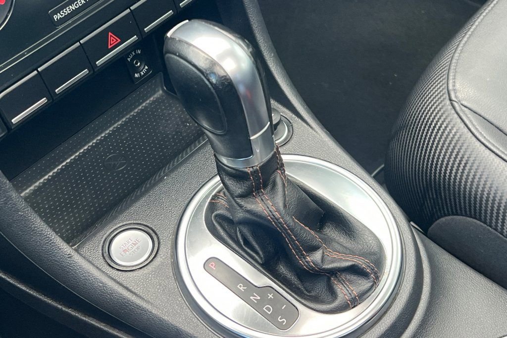 Used 2013 Volkswagen Beetle 2.5 image 16