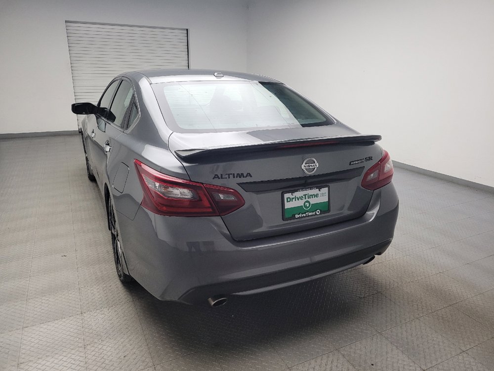 Used 2018 Nissan Altima 2.5 SR w/ SR Midnight Edition FWD image 6
