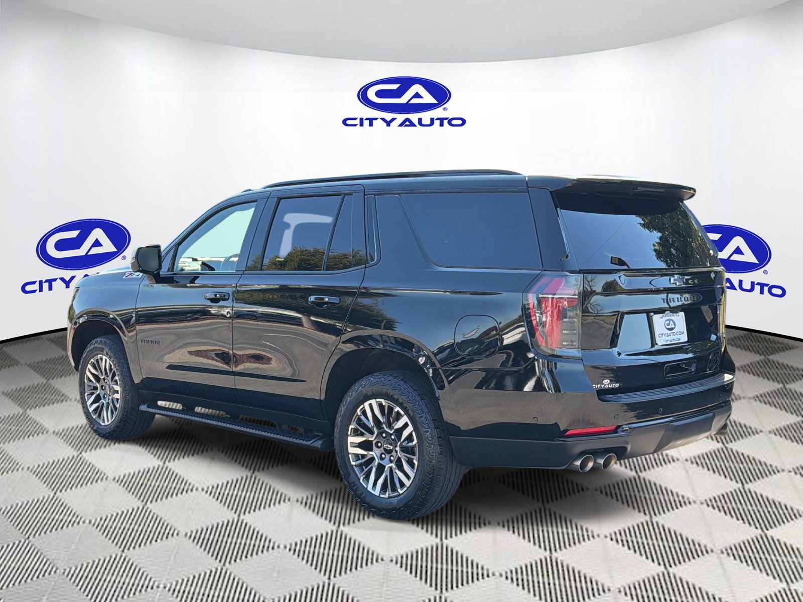 Used 2025 Chevrolet Tahoe Z71 AWD/4WD image 5