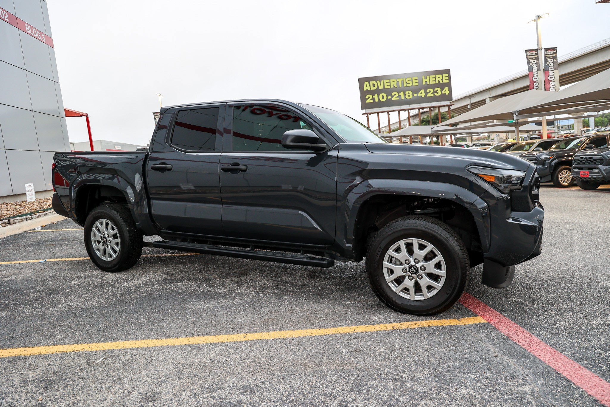 Certified 2025 Toyota Tacoma SR AWD/4WD image 6