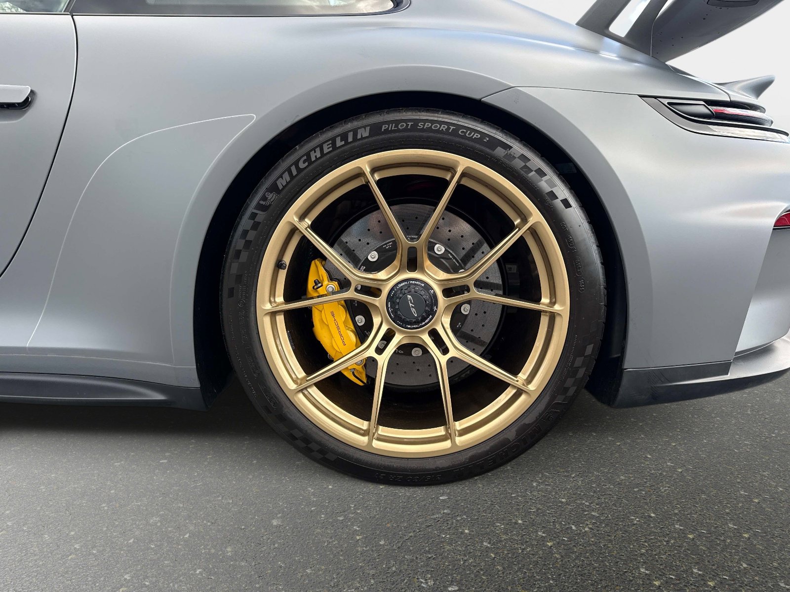 Used 2026 Porsche 911 GT3 w/ Chrono Package RWD image 15