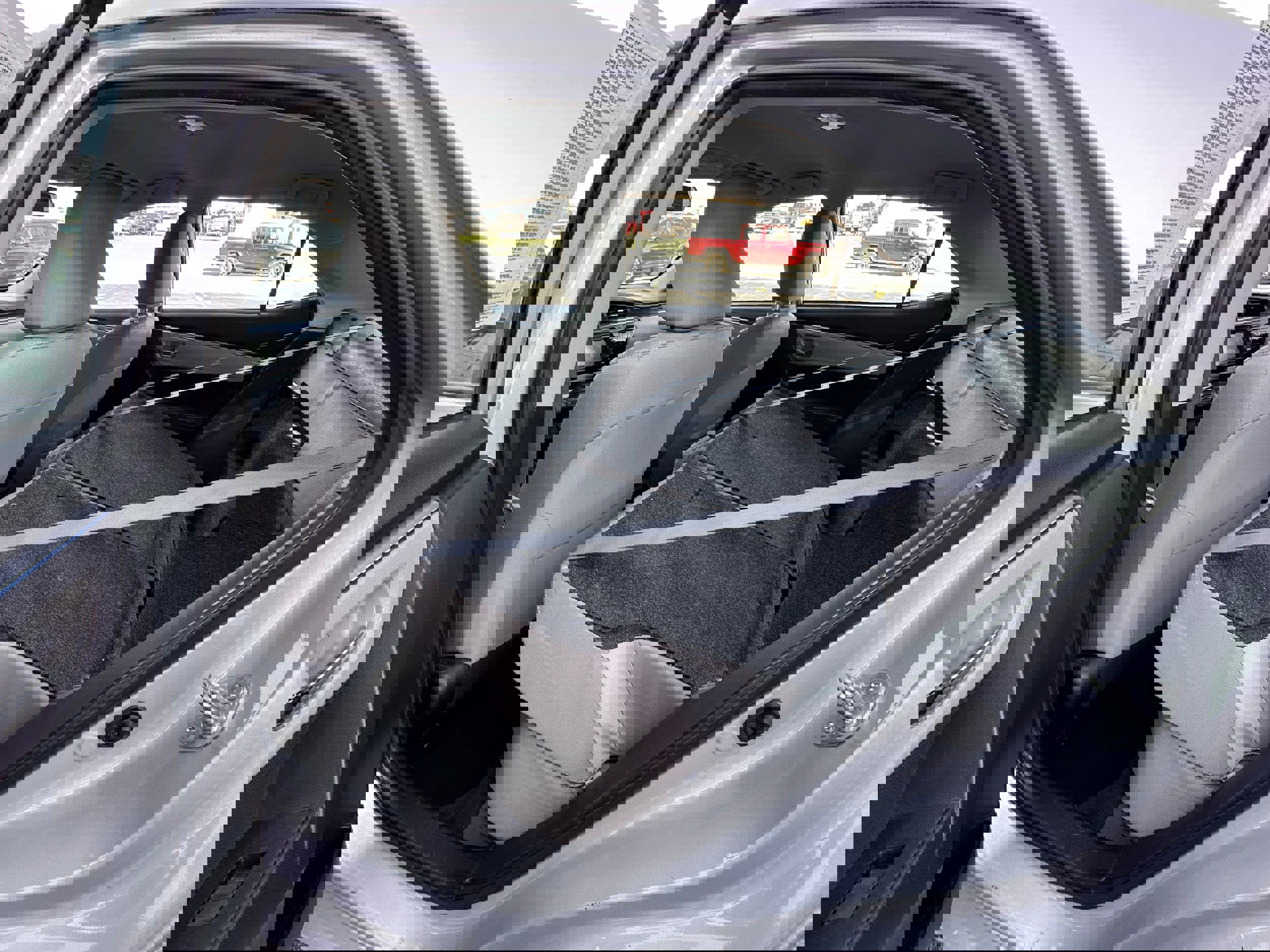 Used 2015 Toyota Corolla image 9