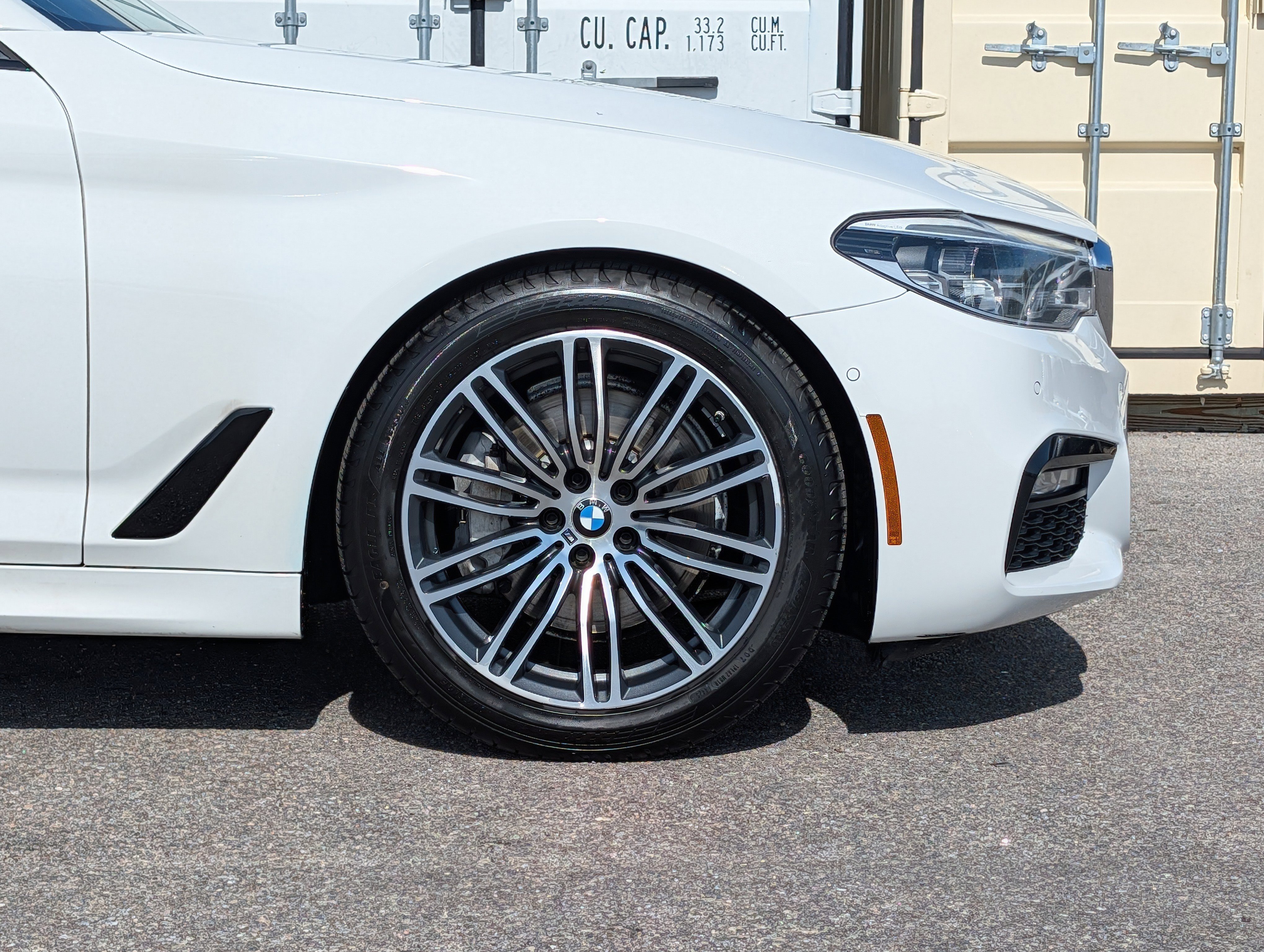 Used 2017 BMW 530i RWD image 11