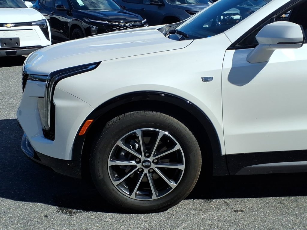 Used 2024 Cadillac XT4 Sport FWD image 6