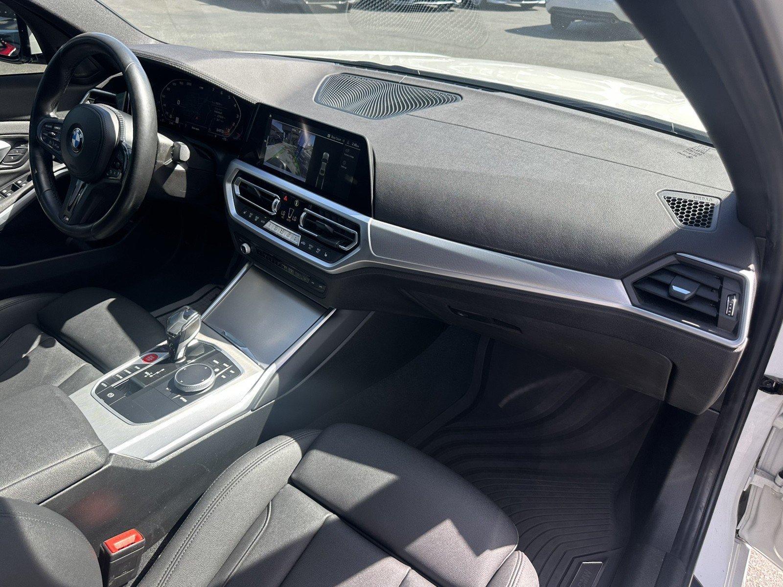 Used 2020 BMW 330i Sedan w/ M Sport Package RWD image 20