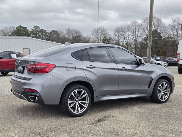 Used 2019 BMW X6 xDrive35i w/ M Sport Package AWD/4WD image 13