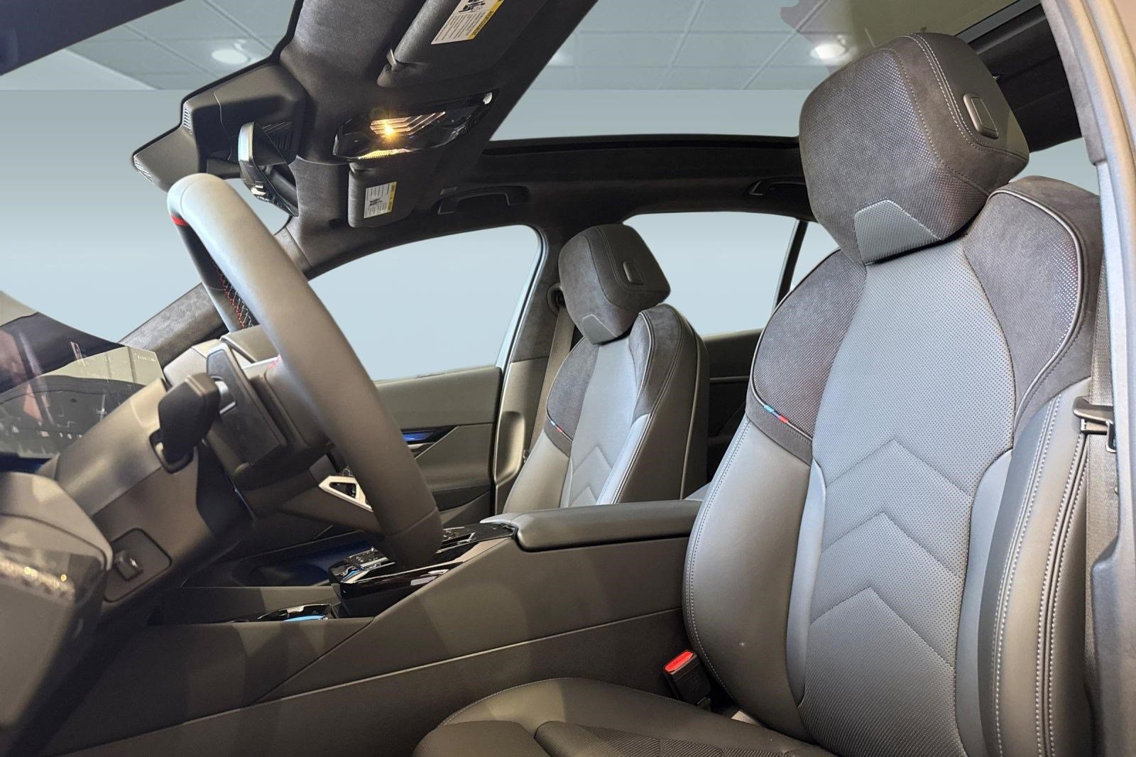 New 2026 BMW i5 M60 AWD/4WD image 5
