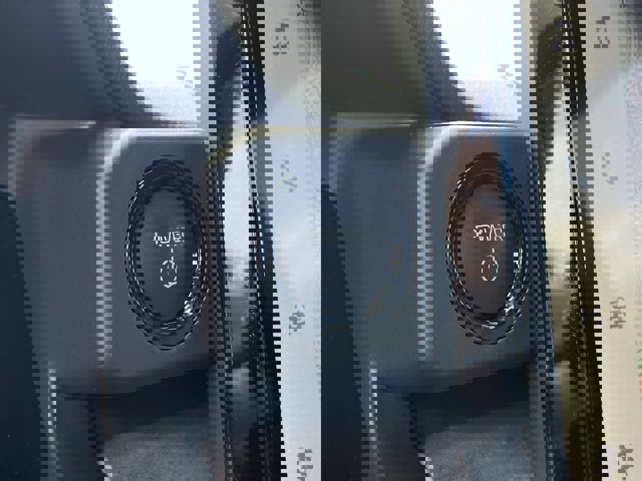 Used 2025 Toyota Tacoma Trailhunter image 30