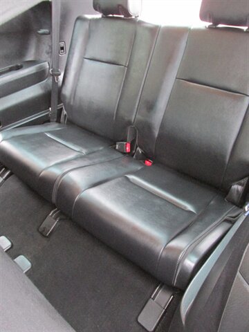 Used 2012 MAZDA CX-9 Touring w/ Moonroof & Bose Audio Pkg AWD/4WD image 15