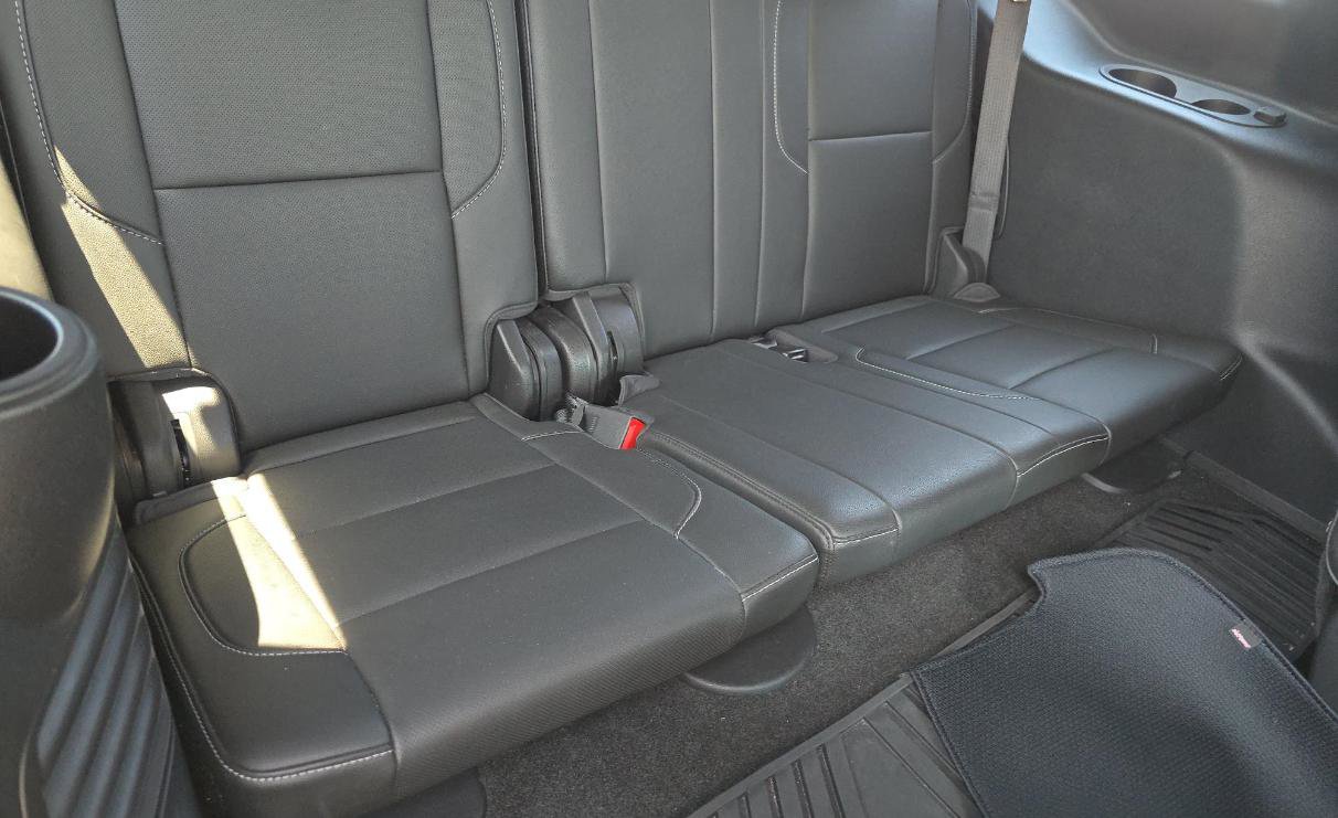 Used 2018 Chevrolet Tahoe Premier AWD/4WD image 16