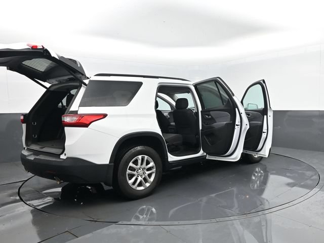 Used 2019 Chevrolet Traverse LT w/ LPO, Floor Liner Package AWD/4WD image 31