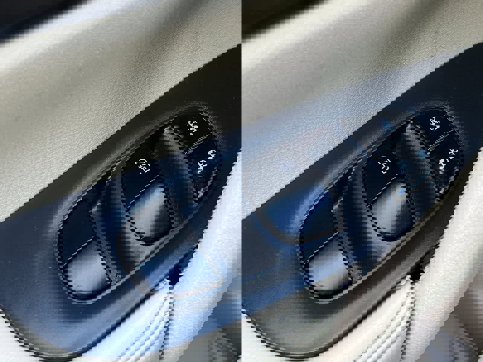 Used 2015 Nissan Rogue S w/ S Family Package image 14