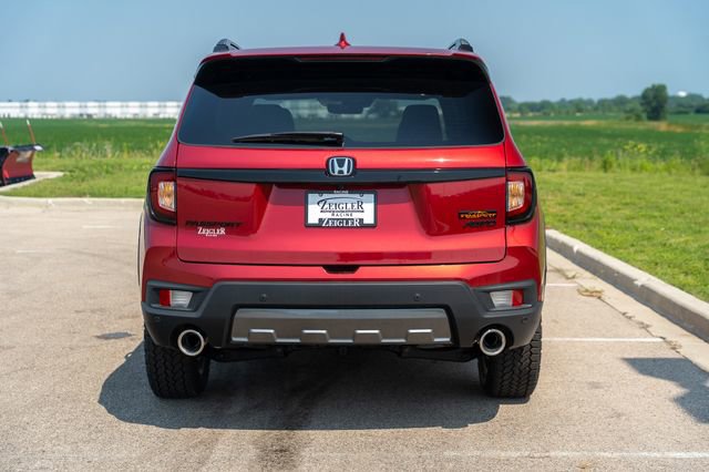 Used 2025 Honda Passport TrailSport image 9