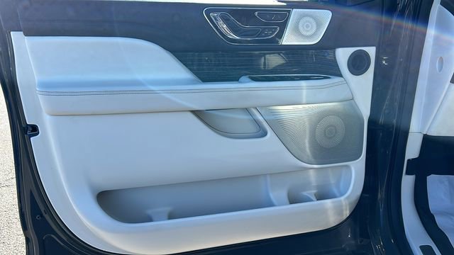 Used 2023 Lincoln Navigator Black Label image 18
