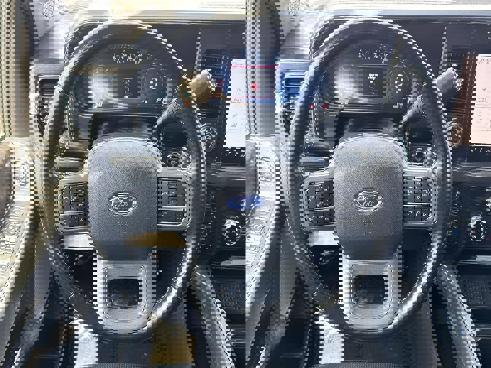 Used 2023 Ford F250 Lariat w/ Lariat Ultimate Package image 10