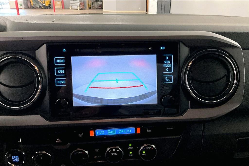 Used 2016 Toyota Tacoma TRD Off-Road w/ Premium & Technology Package image 14