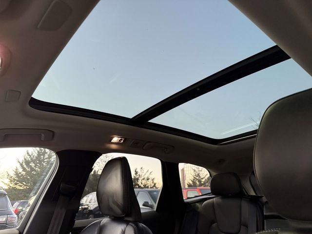 Used 2021 Volvo XC60 T6 Inscription w/ Advanced Package image 22