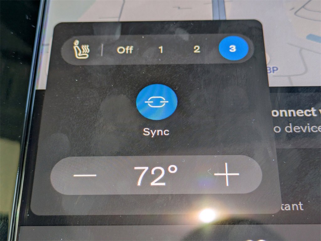 Used 2026 Volvo XC40 B4 Core image 28