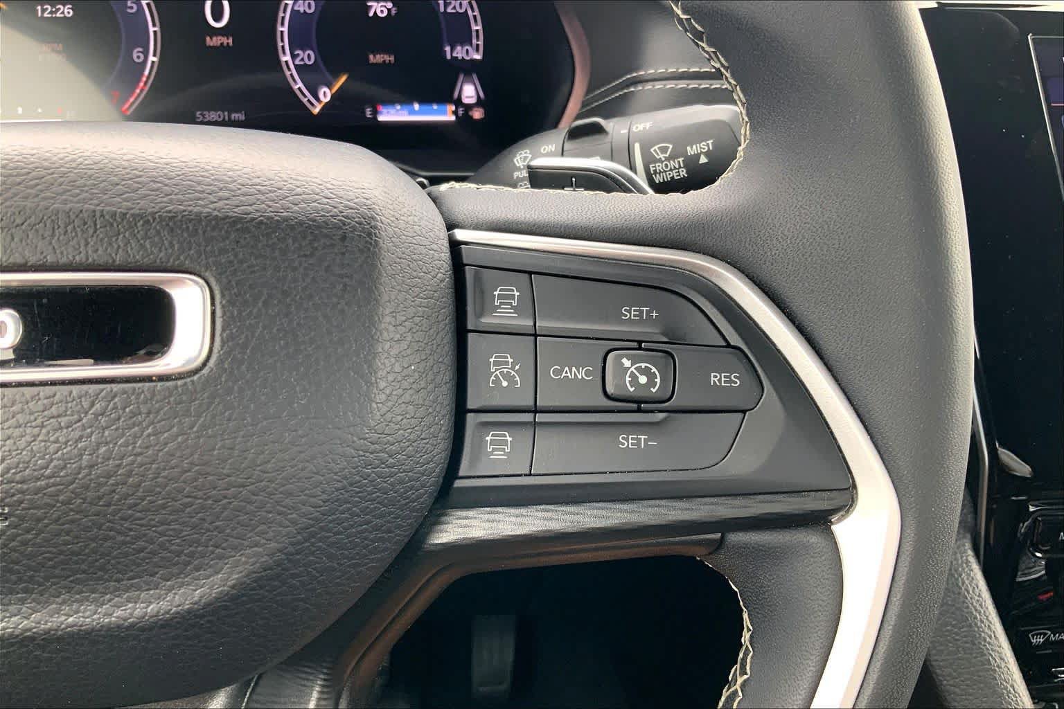 Used 2024 Jeep Grand Cherokee L Laredo RWD image 22
