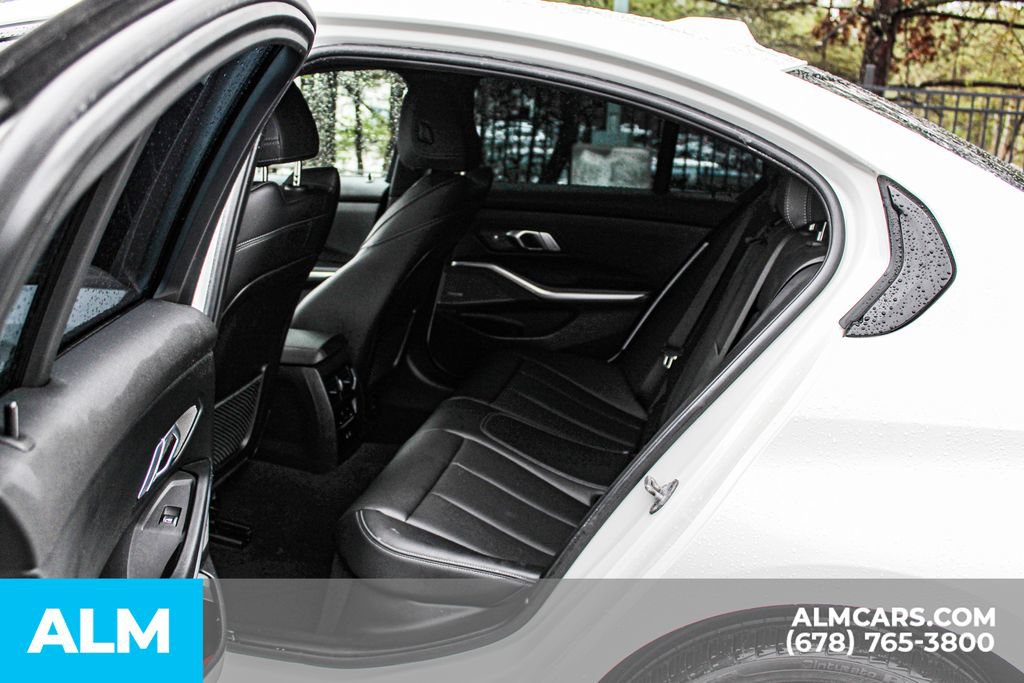 Used 2023 BMW 330i xDrive Sedan w/ Premium Package AWD/4WD image 17