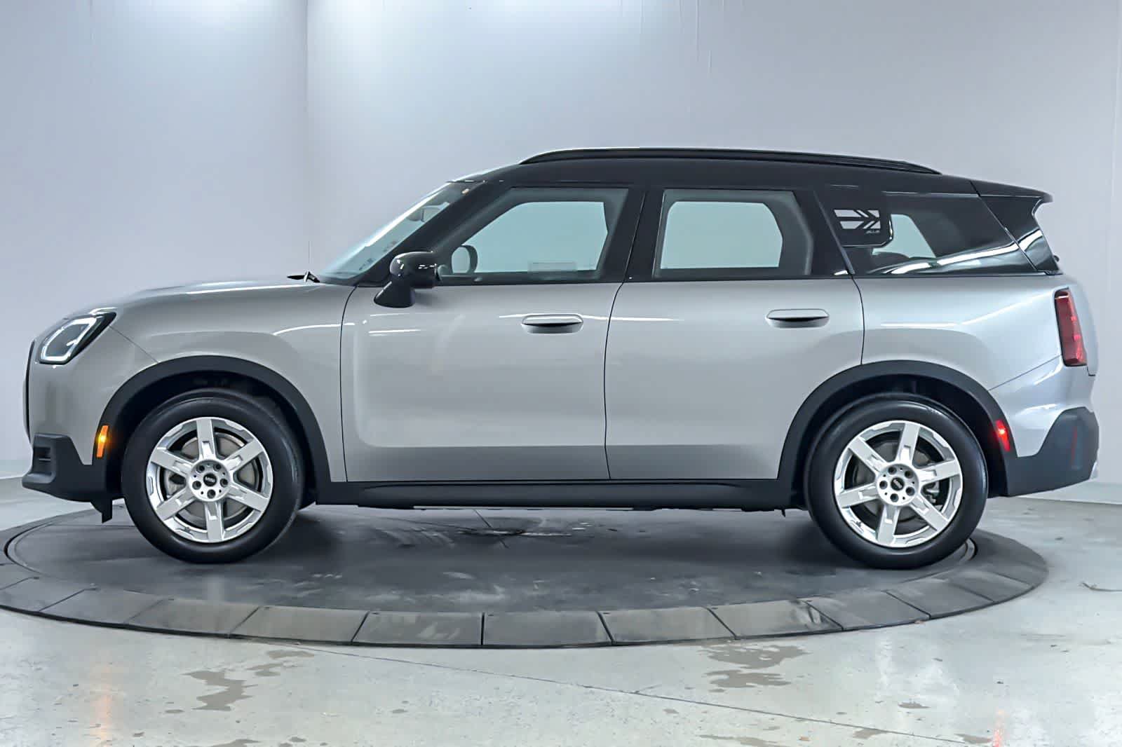 Used 2025 MINI Cooper Countryman SE AWD/4WD image 5